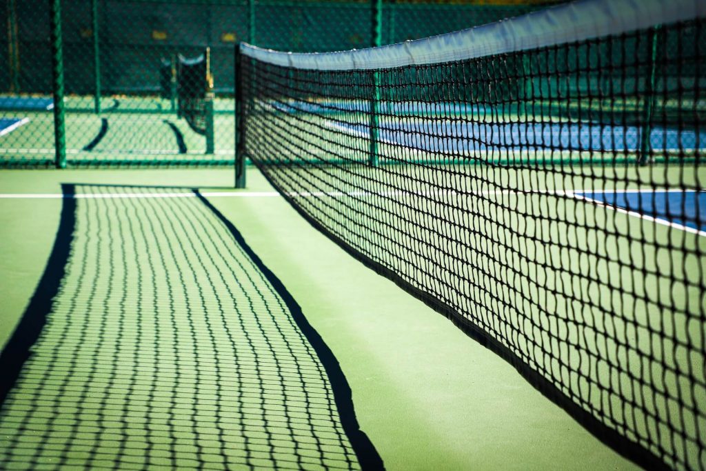 How to Put Up a Tennis Net